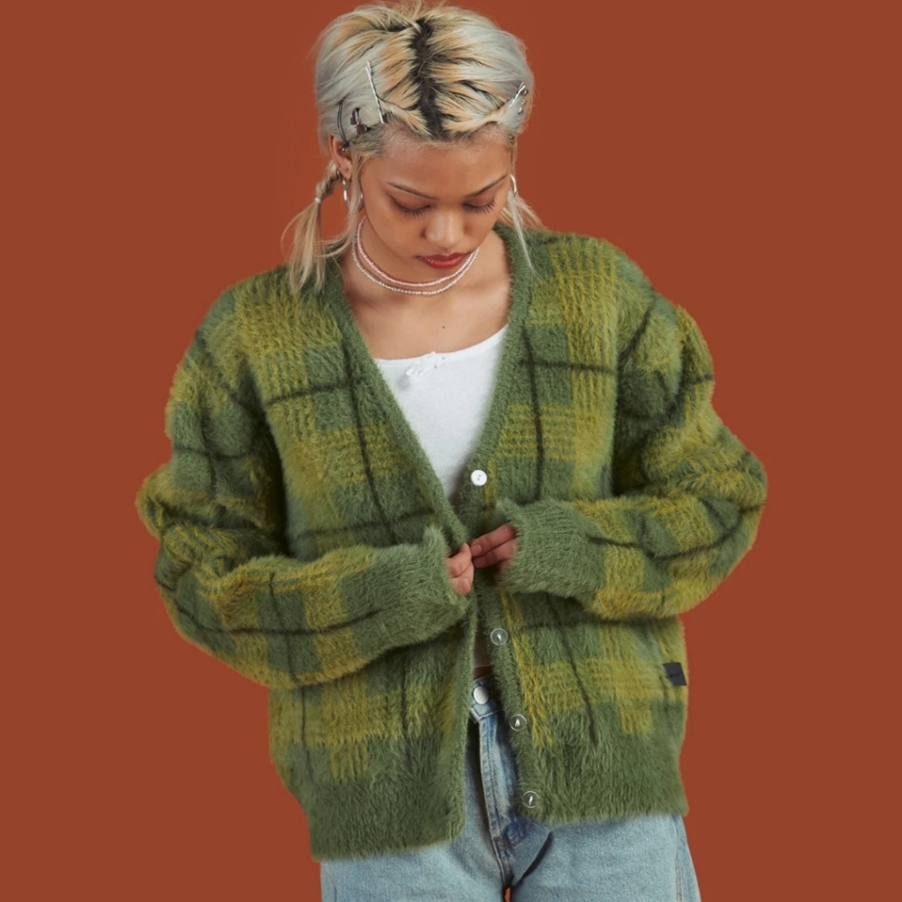 UNIF TY Green Plaid Thick Heavy Button Front Fuzzy Cardigan Sweater Top - Picture 2 of 12